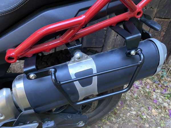 SOPORTE ALFORJAS PARA MOTO GUZZI V85TT Negro Satinado - Imagen 2