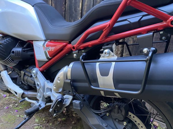 SOPORTE ALFORJAS PARA MOTO GUZZI V85TT Negro Satinado - Imagen 7