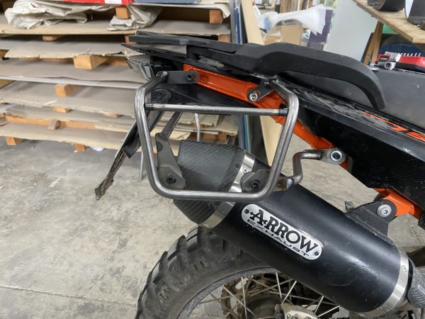 SOPORTES PARA KTM 790/890 ADV NEGRO SATINADO - Imagen 5