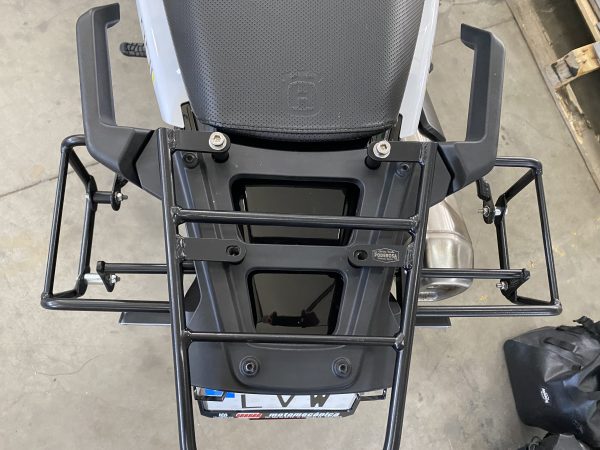 PORTAEQUIPAJES TRASERO Y SOPORTE DE ALFORJAS PARA HUSQVARNA NORDEN 901 - Imagen 10